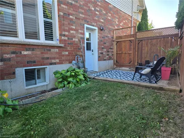 Stoney Creek, ON L8E 6G5,96 Benziger Lane #LOWER