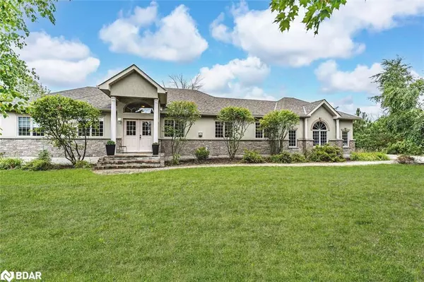 32 Basswood Circle, Oro-medonte, ON L0L 2L0