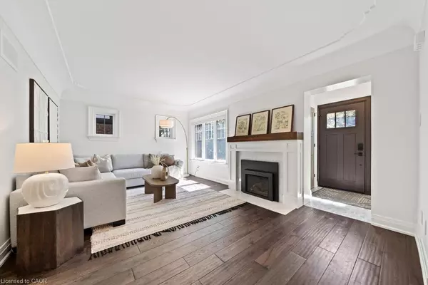 Burlington, ON L7R 3L2,321 Guelph Line