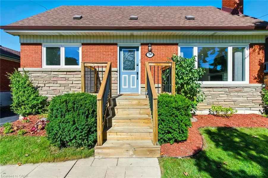 139 Toby Crescent, Hamilton, ON L8T 2N9