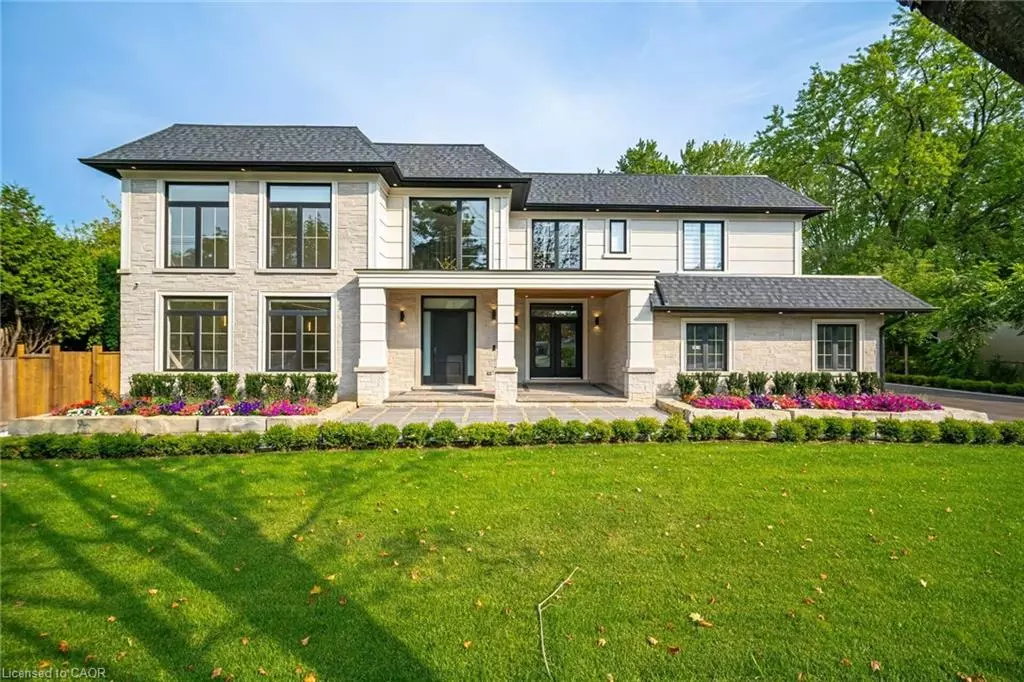 Oakville, ON L6L 1G7,2014 Lakeshore Road W