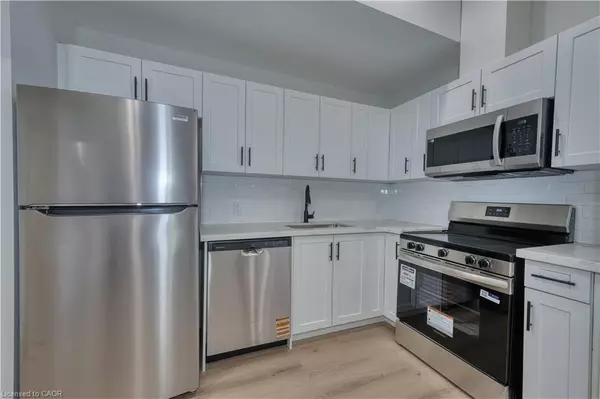 Welland, ON L3B 5C2,53 Ontario Road #104