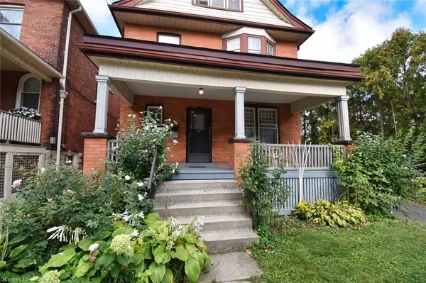 Hamilton, ON L8P 3Y3,14 Spruceside Avenue