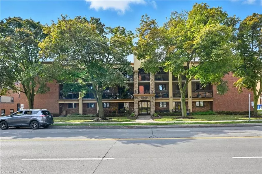 1212 Fennell Avenue E #304, Hamilton, ON L8T 1T2