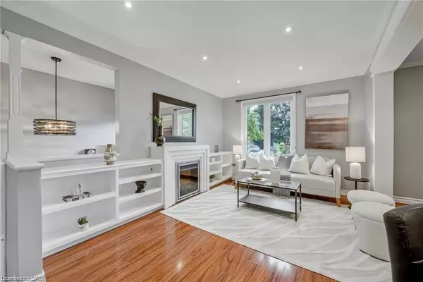 Cambridge, ON N3C 3J3,67 Westbury Crescent