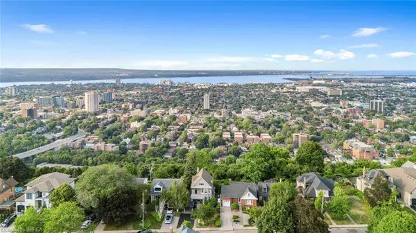Hamilton, ON L9A 1A1,47 Mountain Park Avenue