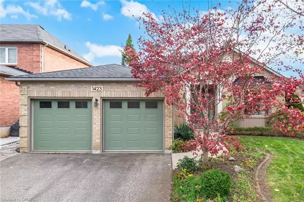 1423 Ravensmoor Crescent, Mississauga, ON L5M 3L1