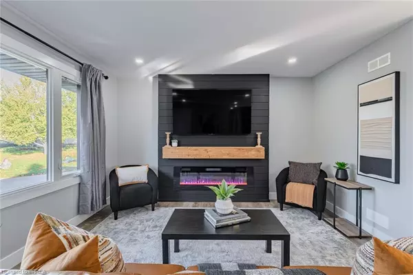 Brantford, ON N3R 5E5,14 Montour Place