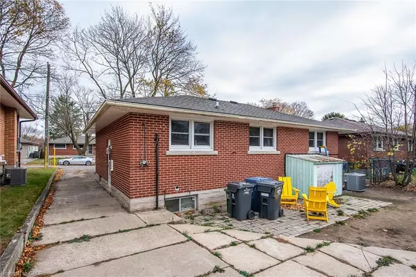 Guelph, ON N1E 2K8,20 Delmar Boulevard