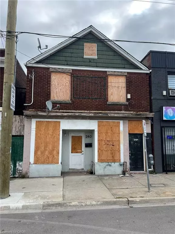 240 Kenilworth Avenue N, Hamilton, ON L8H 4S5