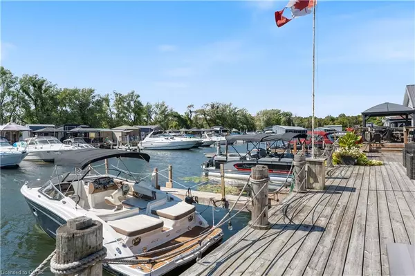 Turkey Point, ON N0E 1T0,92 Clubhouse Road #7