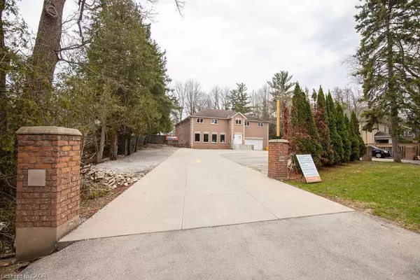 Ancaster, ON L9G 2B7,144 Wilson Street E