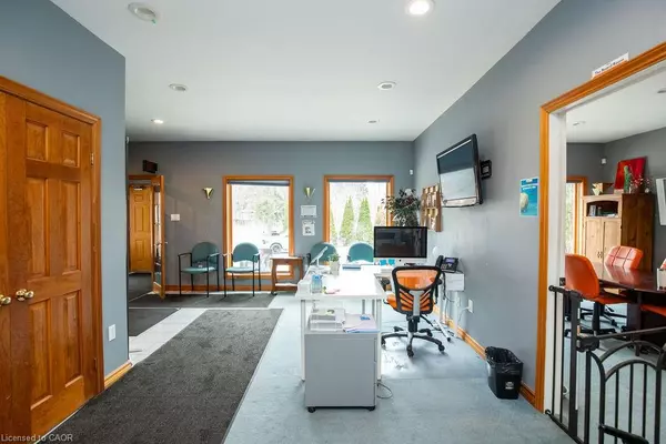 Ancaster, ON L9G 2B7,144 Wilson Street E