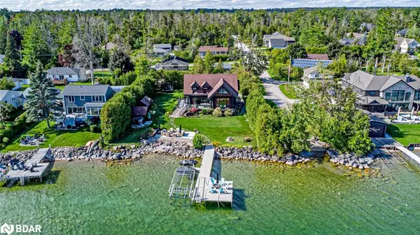 2 Sunnyside Avenue, Oro-medonte, ON L0L 2E0