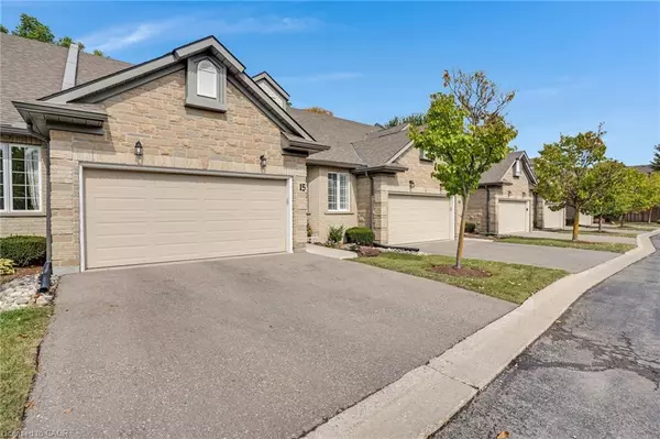 Waterloo, ON N2K 4B2,180 Old Abbey Road #15