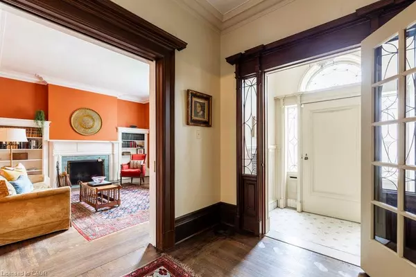 Hamilton, ON L8P 2J5,45 Markland Street