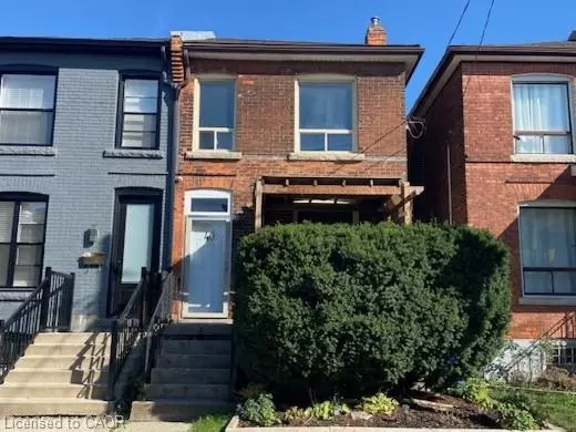 Hamilton, ON L8L 5Y4,40 Madison Avenue