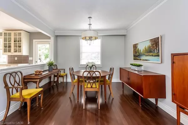 Oakville, ON L6L 4G5,541 Sandmere Place