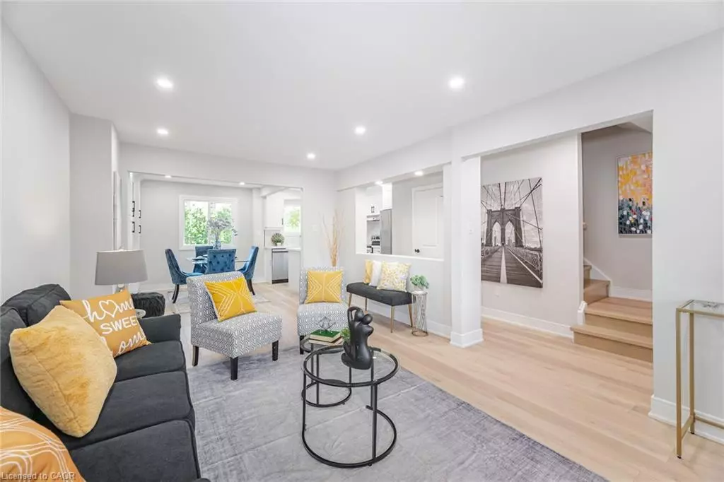 Mississauga, ON L5A 3M4,3175 Kirwin Avenue #64