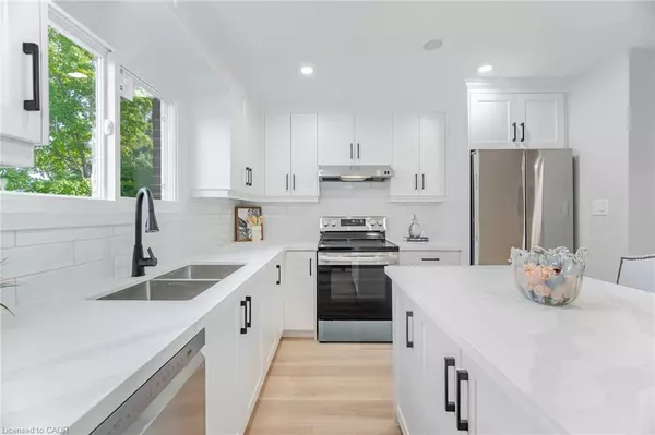 Mississauga, ON L5A 3M4,3175 Kirwin Avenue #64