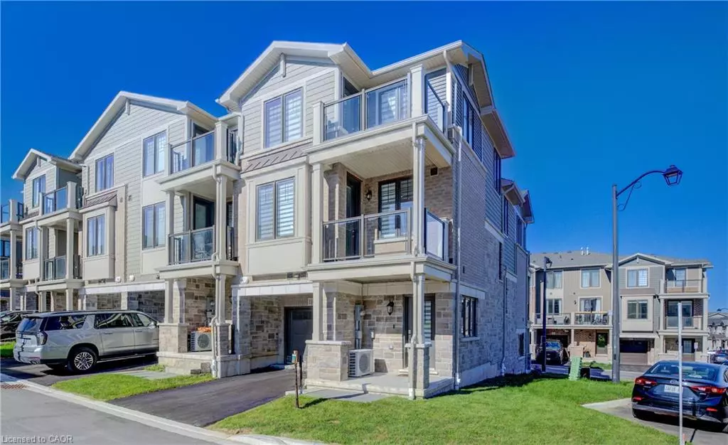 Cambridge, ON N1R 0C6,10 Birmingham Drive #116