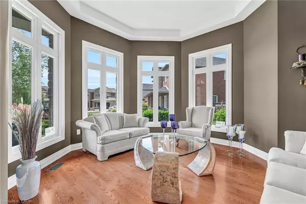 Mount Hope, ON L0R 1W0,34 Penfold Court