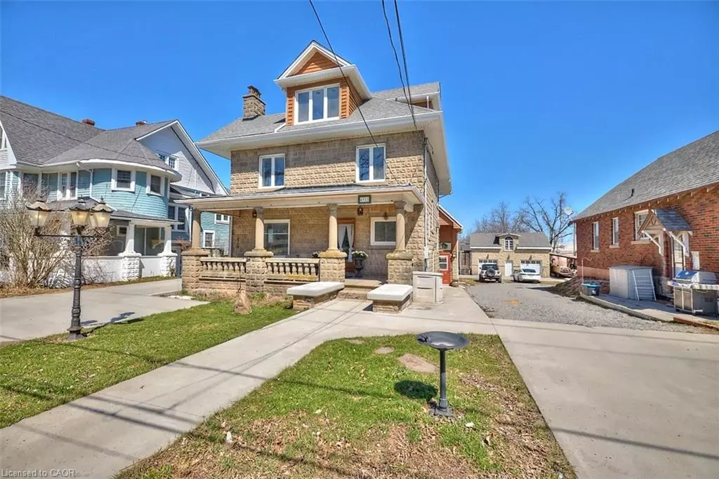 Beamsville, ON L0R 1B0,4915 King Street