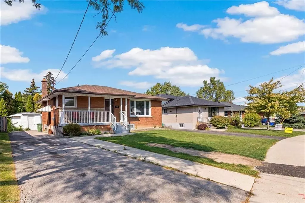 Hamilton, ON L9A 3H2,161 Hoover Crescent #MAIN