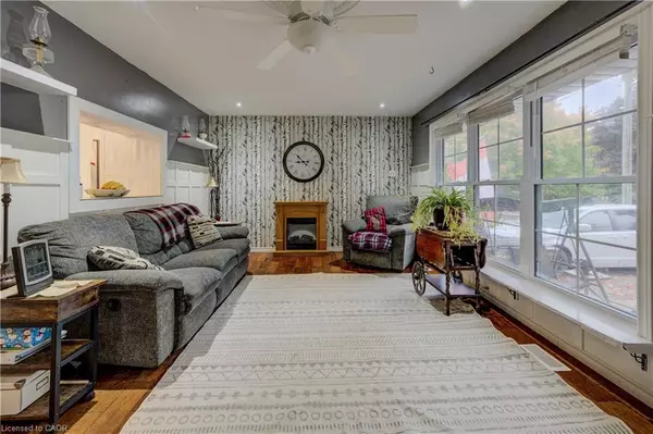 Fergus, ON N1M 1H7,434 Hill Street E