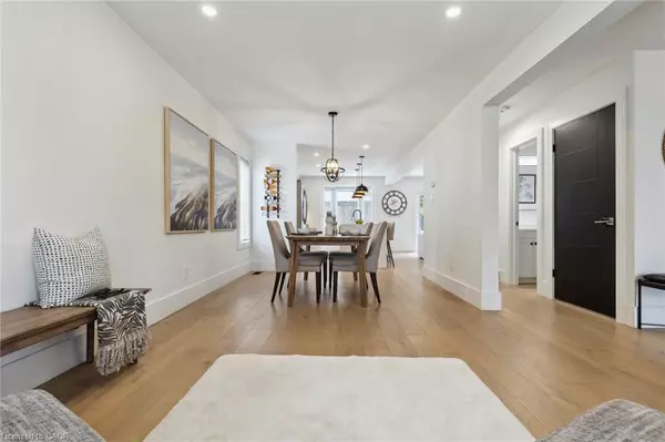 Guelph, ON N1H 8A1,77 Imperial Road N
