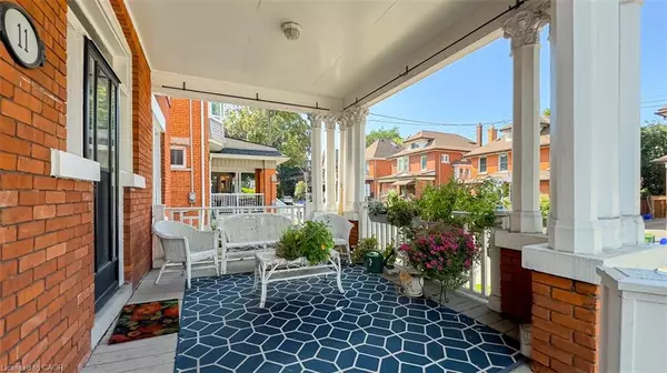 Hamilton, ON L8M 2M6,11 Eastbourne Avenue #2