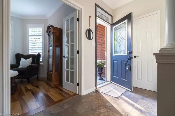 Oakville, ON L6M 5G2,2590 Carberry Way #2