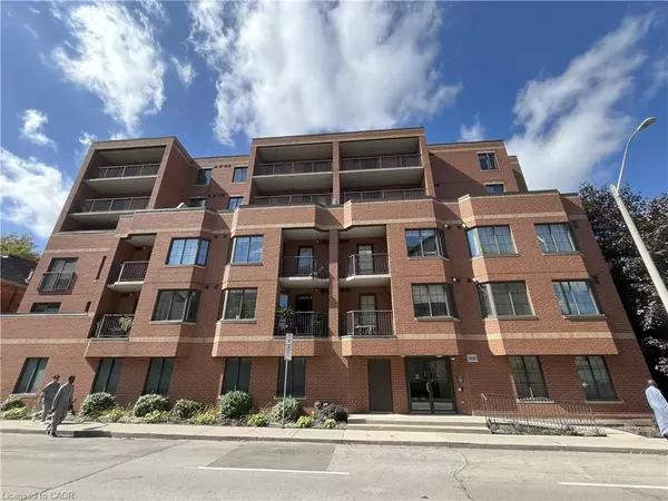 Hamilton, ON L8R 2R6,47 Caroline Street N #509