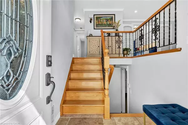 Cambridge, ON N1R 7W3,334 Sekura Street