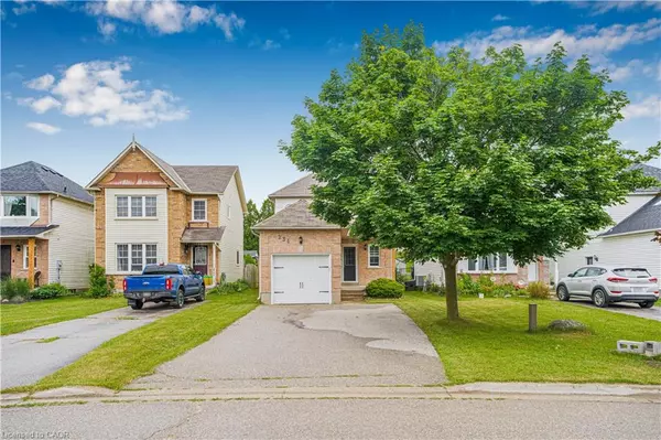 Ayr, ON N0B 1E0,234 Inglis Street