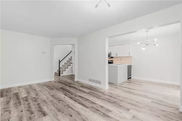 Ayr, ON N0B 1E0,234 Inglis Street