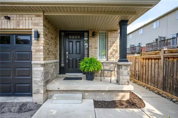 69 Escarpment Drive, Stoney Creek, ON L8E 5G9