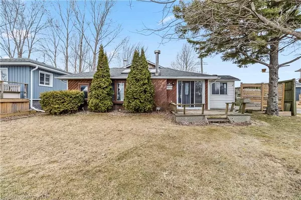 Selkirk, ON N0A 1P0,19 Melville Lane