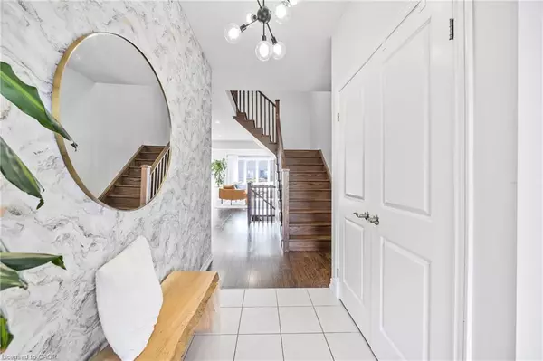 Stoney Creek, ON L8J 0H1,209 Echovalley Drive