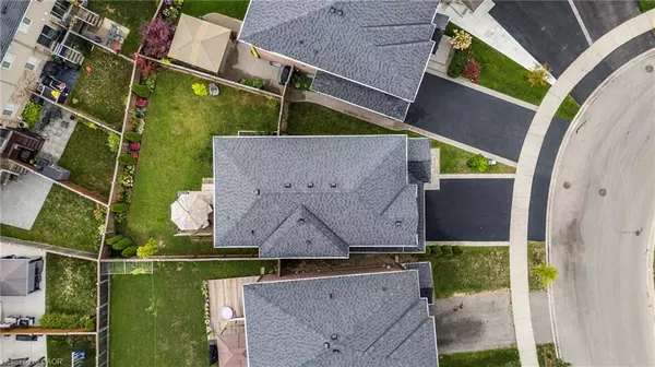 Stoney Creek, ON L8J 0H1,209 Echovalley Drive