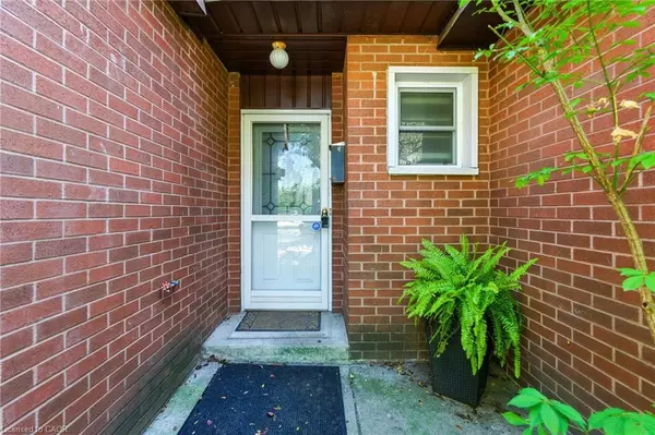 Hamilton, ON L8K 6C2,365 Cochrane Road