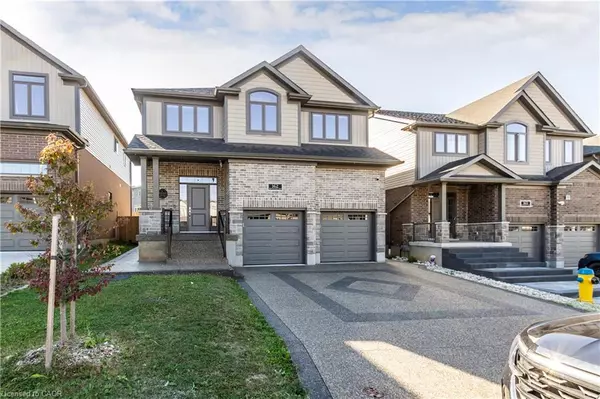 162 Mountain Holly Court, Waterloo, ON N2V 0E1