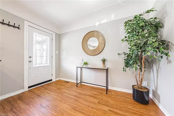 Hamilton, ON L8L 7H3,24 Rowanwood Street