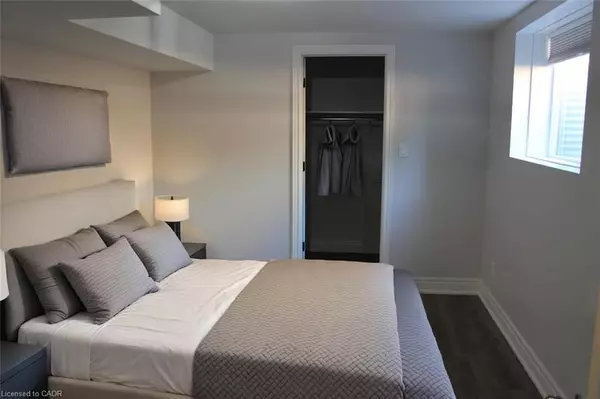 Hamilton, ON L9C 1Z8,238 Sanatorium Road #2