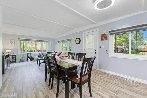 Ayr, ON N0B 1E0,673 Brant Waterloo Road #518