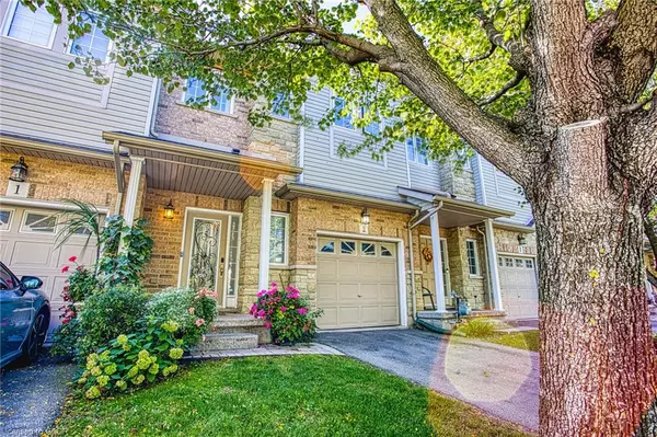 Stoney Creek, ON L8E 0A5,25 Ivybridge Drive #2