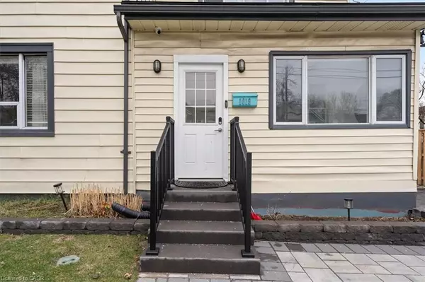 Hamilton, ON L8H 6Z8,1019 Beach Boulevard