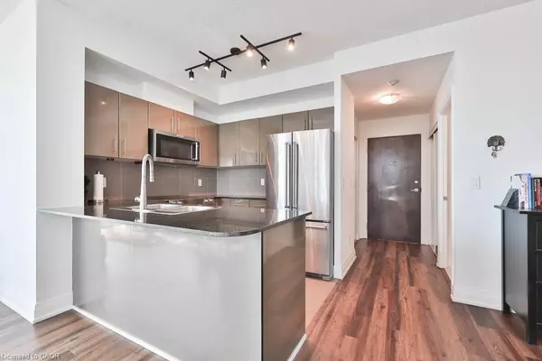 Toronto, ON M5E 2A1,16 Yonge Street #3109