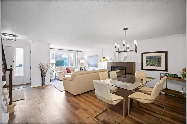 Burlington, ON L7P 3A6,2058 Brant Street #3