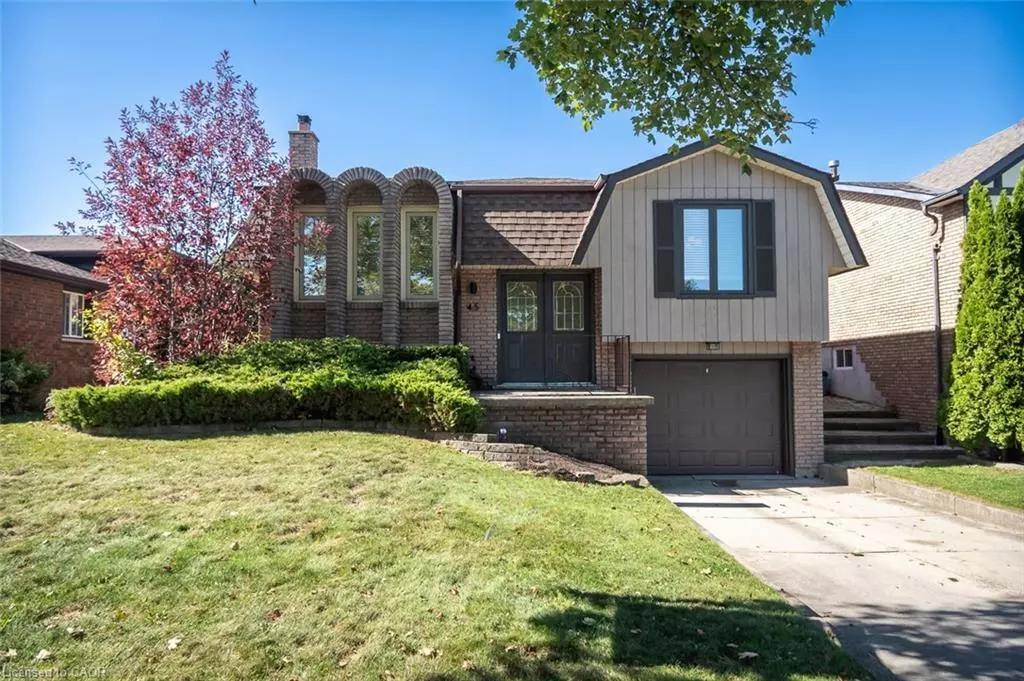 Stoney Creek, ON L8J 1J1,45 Amberwood Street